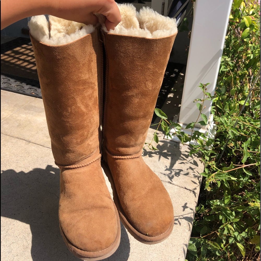 UGG Bailey Bow Tall boots, size 8
